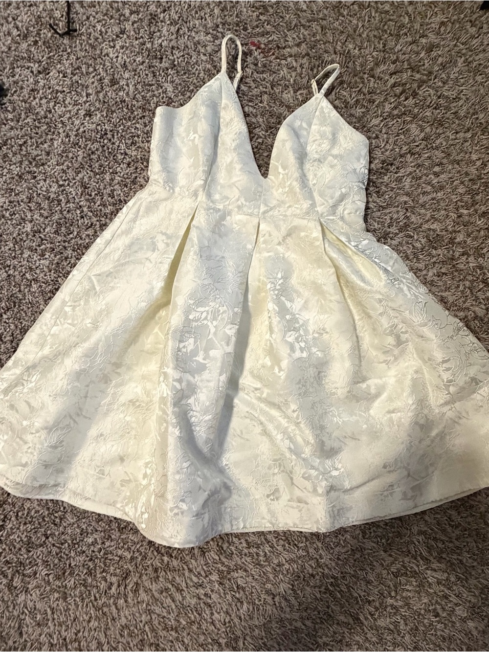 miami Ivory Floral Jacquard Spaghetti Strap Party Dress
